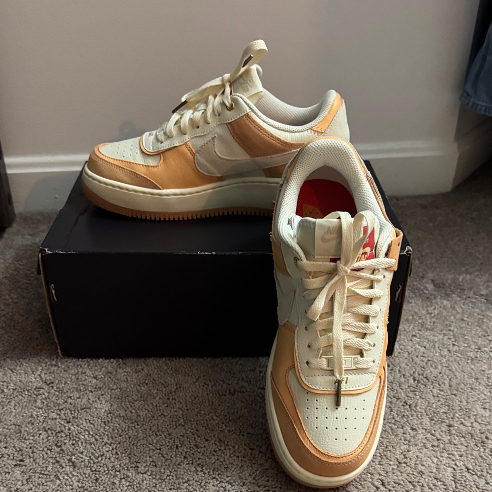 Nike Cream and Tan Sneakers